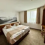 Zenit Wellness Balaton Hotel Vonyarcvashegy