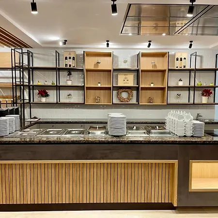 Zenit Wellness Balaton Otel Vonyarcvashegy