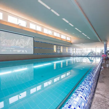 제닛 웰니스 발라톤 4*