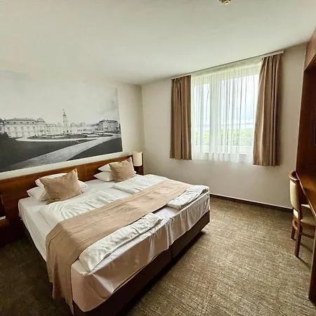 Zenit Wellness Balaton Otel Vonyarcvashegy