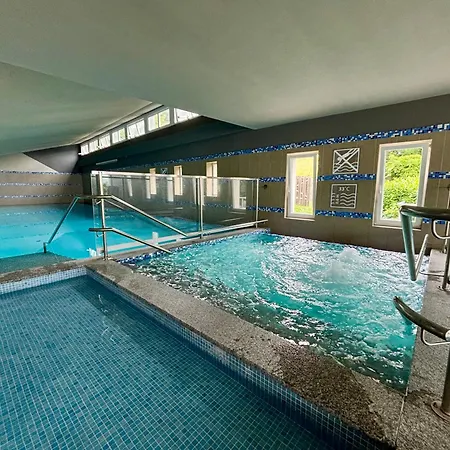 Zenit Wellness Balaton 4* ボニャルツバシュ