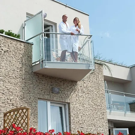 호텔 제닛 웰니스 발라톤 4*