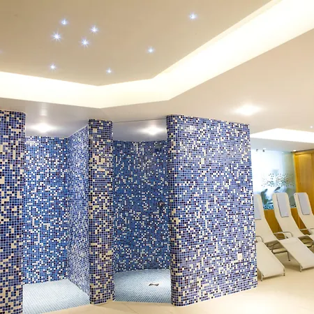 Zenit Wellness Balaton 4* فونيارتْسفاشغ