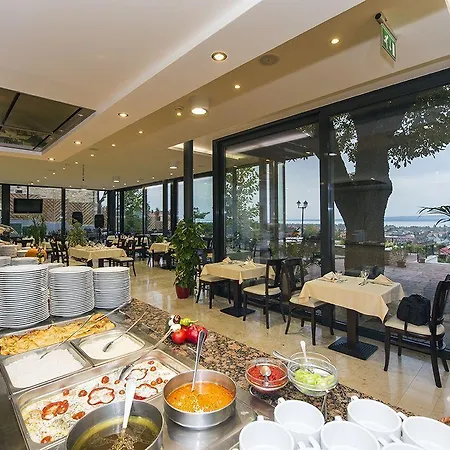 فندق Zenit Wellness Balaton