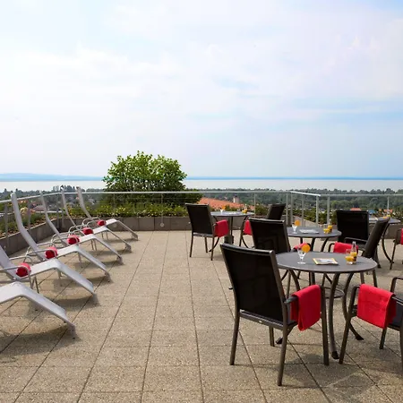 Zenit Wellness Balaton Otel 4*