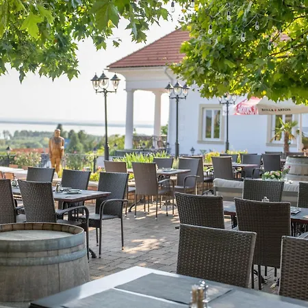 Zenit Wellness Balaton Vonyarcvashegy