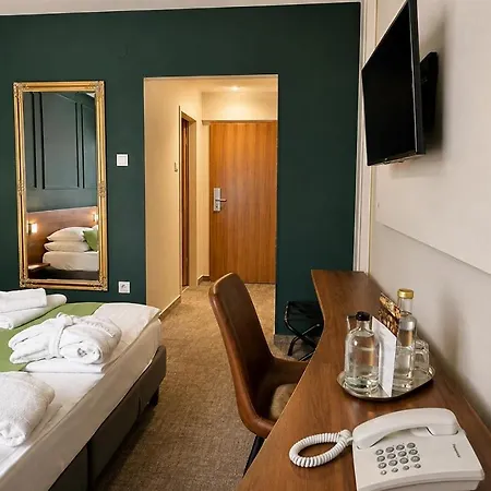 Otel Zenit Wellness Balaton