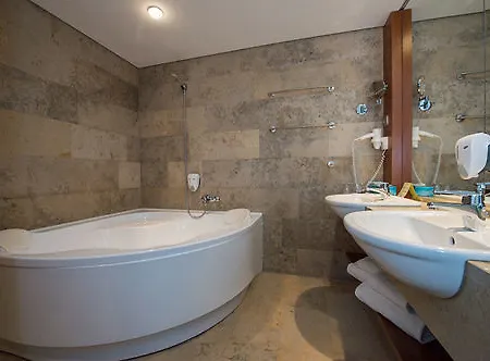 Szálloda Zenit Wellness Balaton 4*