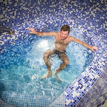 제닛 웰니스 발라톤 본보야크바세기