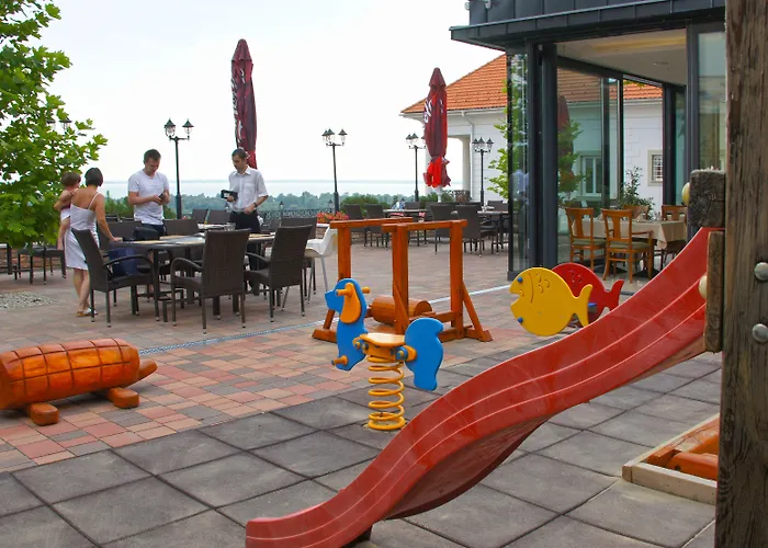 Zenit Wellness Balaton 4*