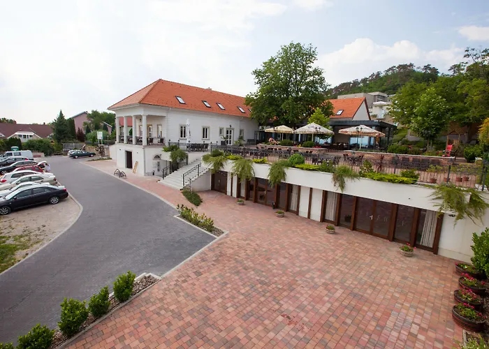Zenit Wellness Balaton Hotel